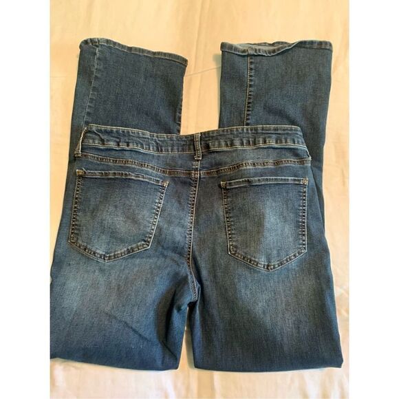 SO Low-rise bootcut jeans - Picture 2 of 6